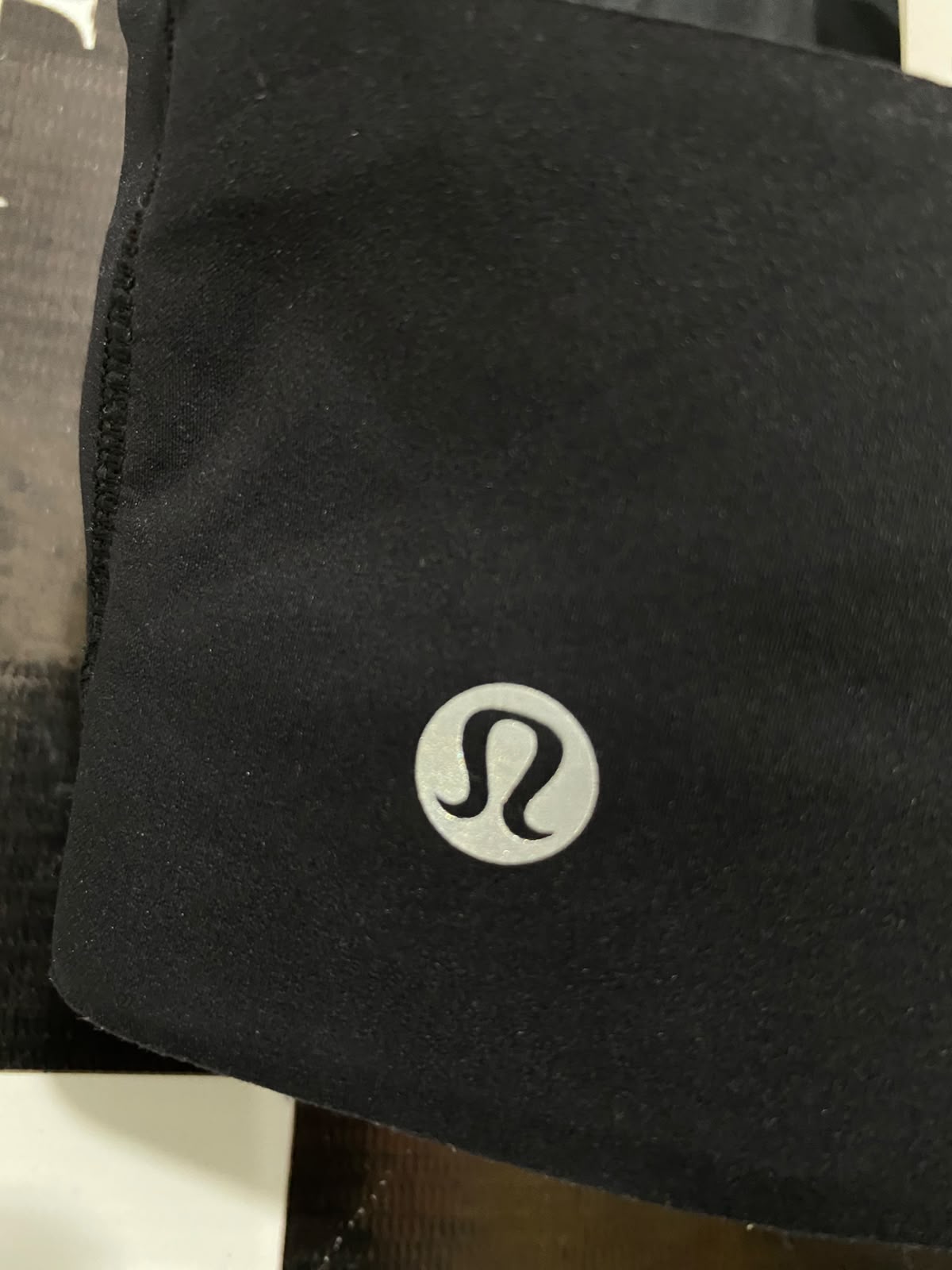 LULULEMON |S| BUST 14| BLACK SQUARE NECK ADJUSTABLE STRAP SPORTS BRA CROP TOP ACTIVEWEAR