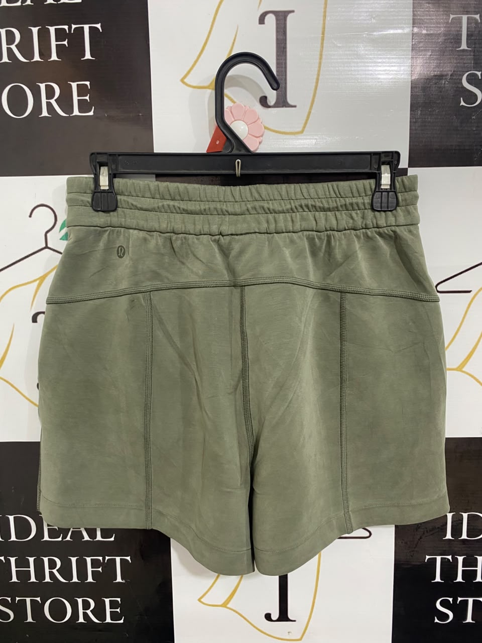 LULULEMON |M| WAIST 28| OLIVE GREEN DRAWSTRING ATHLETIC LOUNGE SHORTS ACTIVEWEAR