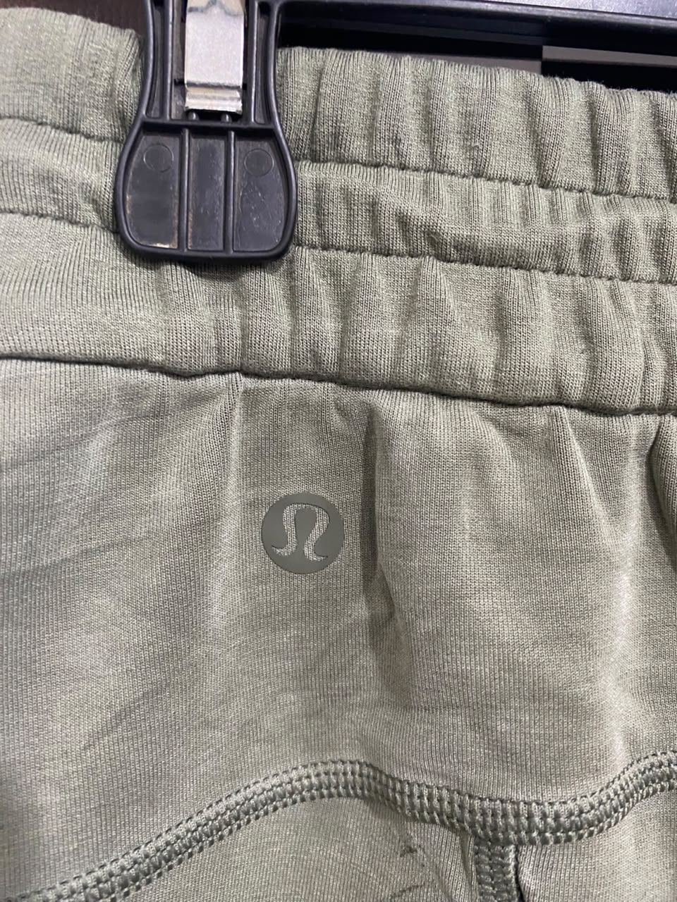 LULULEMON |M| WAIST 28| OLIVE GREEN DRAWSTRING ATHLETIC LOUNGE SHORTS ACTIVEWEAR