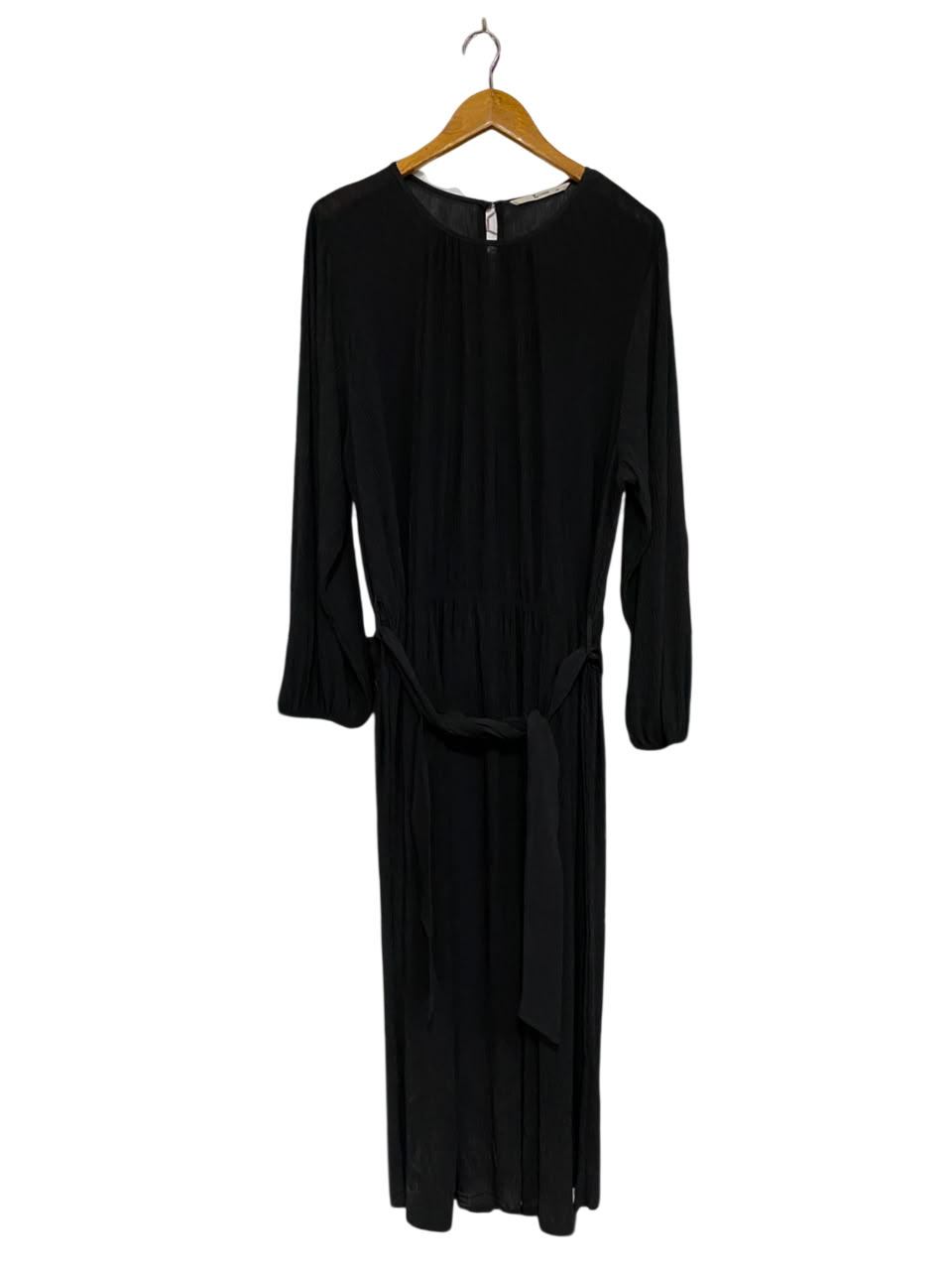TU WOMAN |L| BUST 21| A26| CLASSIC BLACK LONG-SLEEVE MIDI DRESS WITH TIE WAIST