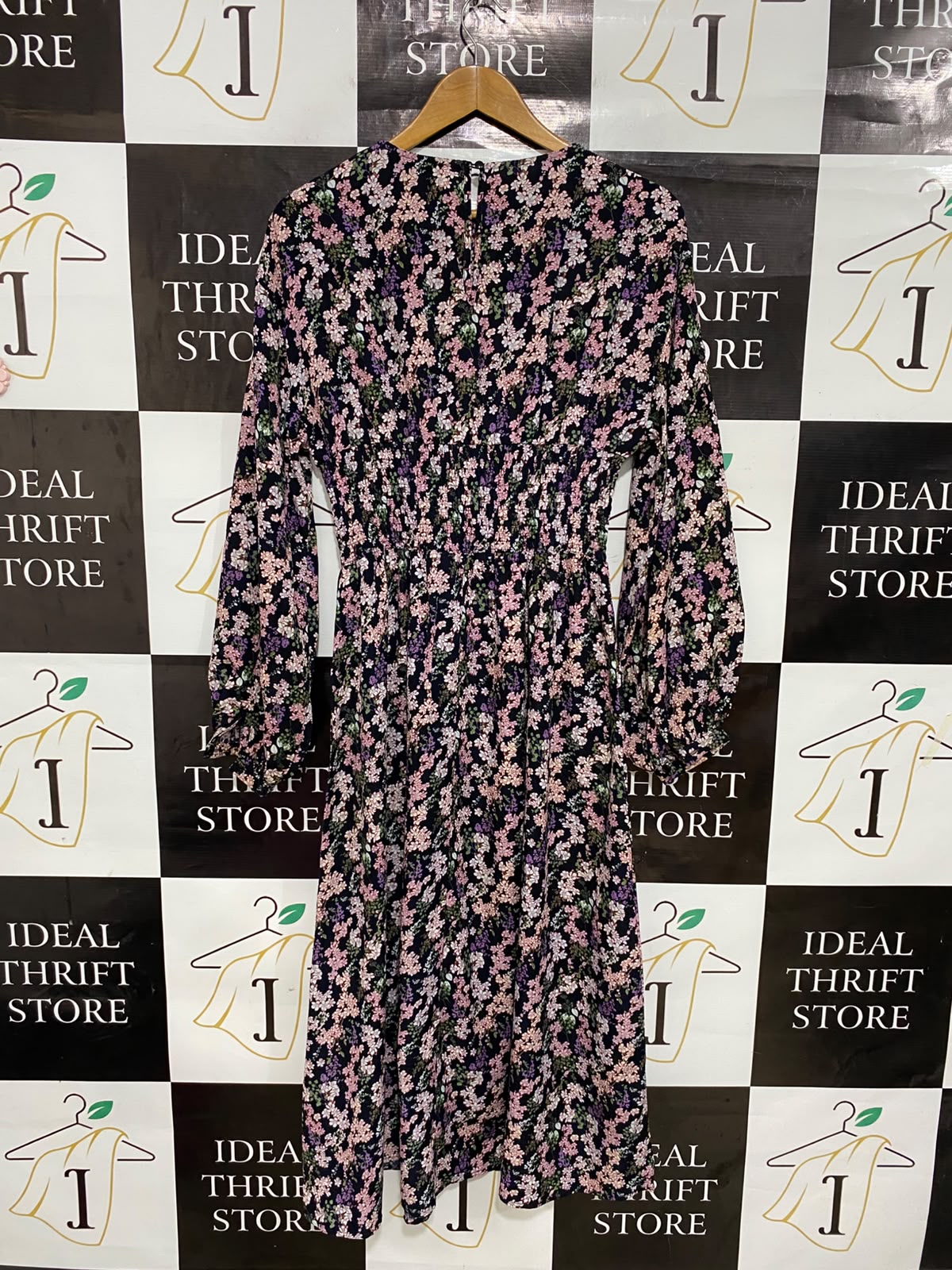 MISSGUIDED |S| BUST 16| A27| BLACK FLORAL PRINT SMOCKED WAIST LONG-SLEEVE MIDI DRESS CASUAL WEAR