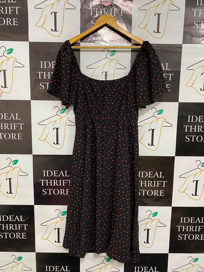 SHEIN CURVE |XL| BUST 18| A26| BLACK & RED FLORAL PRINT SQUARE-NECK BUTTON-DOWN MIDI DRESS