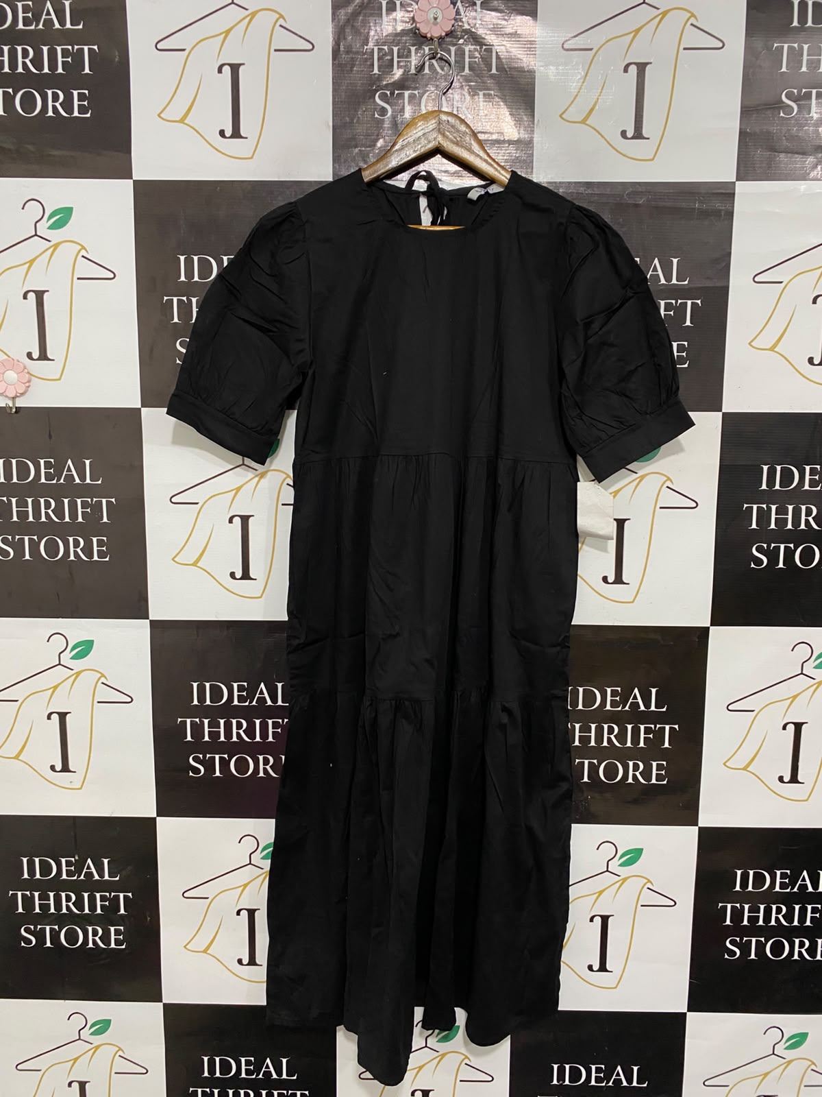 BLUE NAVY |M| BUST 19| A26| CLASSIC BLACK PUFF-SLEEVE TIERED MIDI DRESS
