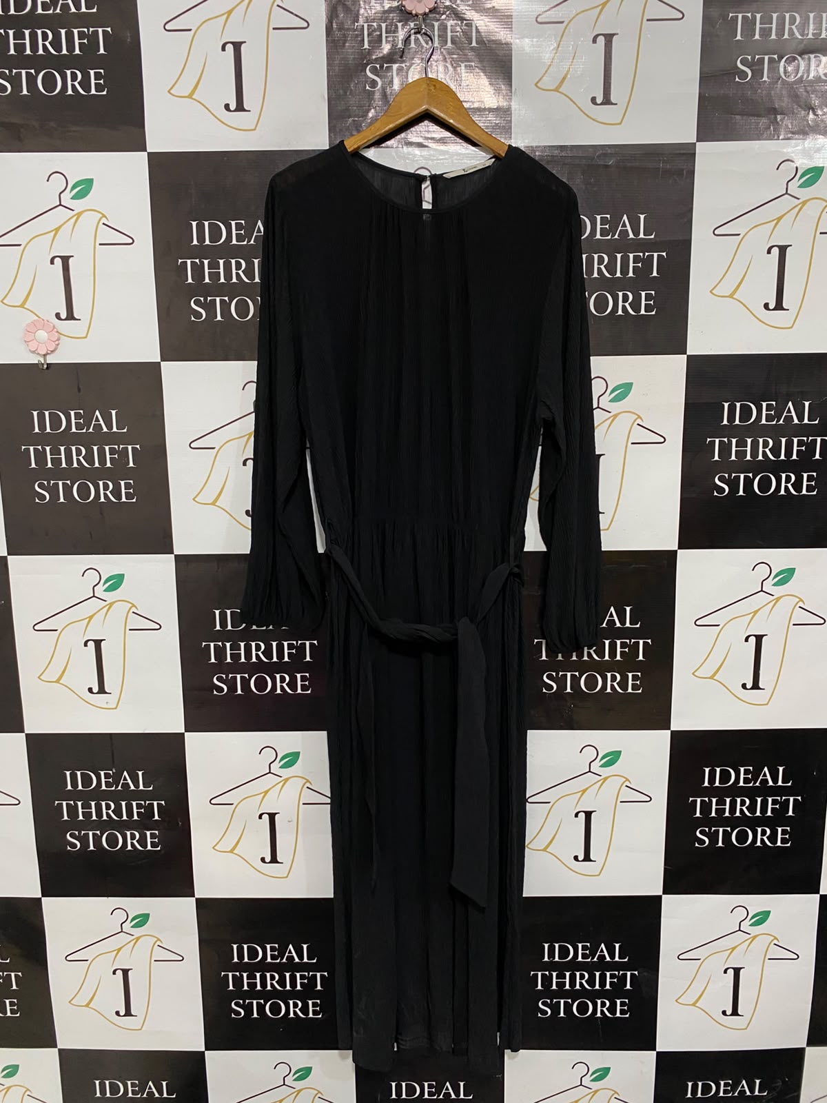 TU WOMAN |L| BUST 21| A26| CLASSIC BLACK LONG-SLEEVE MIDI DRESS WITH TIE WAIST