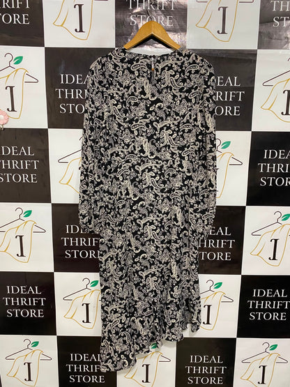 BLUE VANILLA |M| BUST 17| A28| BLACK & WHITE PAISLEY PRINT ASYMMETRIC HEM LONG-SLEEVE MIDI DRESS