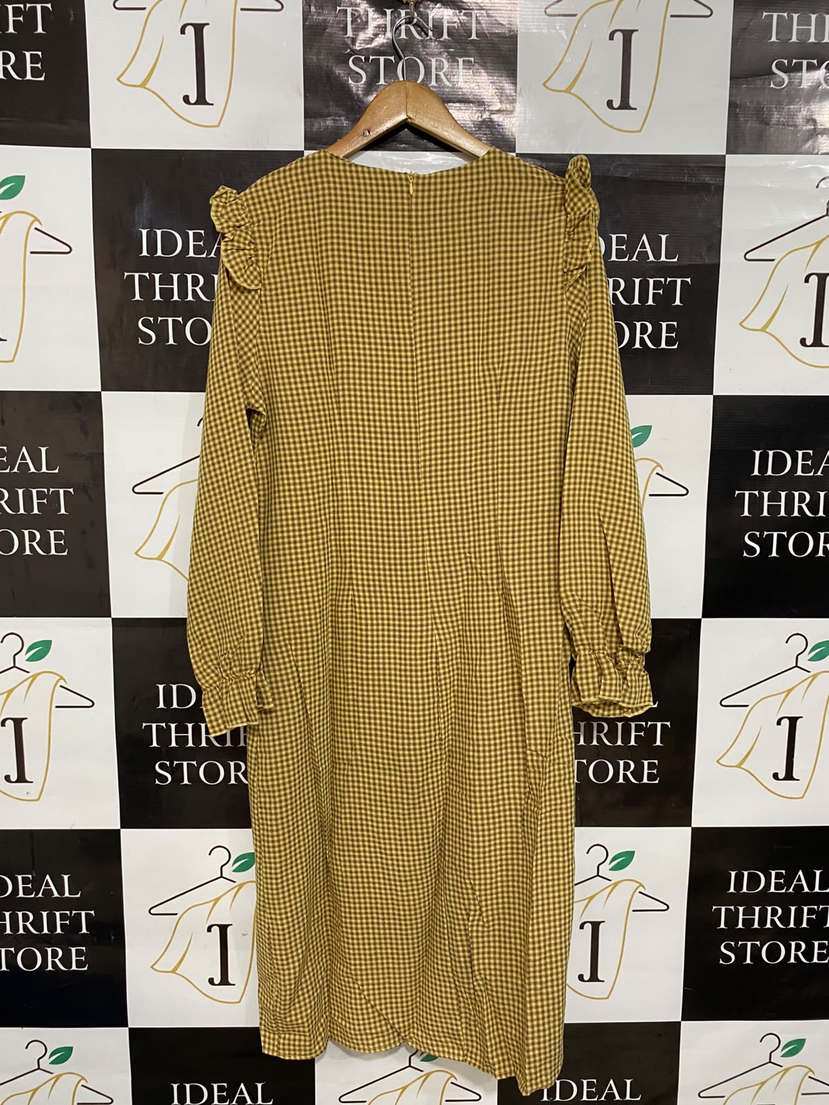 BOOHOO |L| BUST 19| A27| MUSTARD & WHITE GINGHAM RUFFLE-SHOULDER LONG-SLEEVE MIDI DRESS