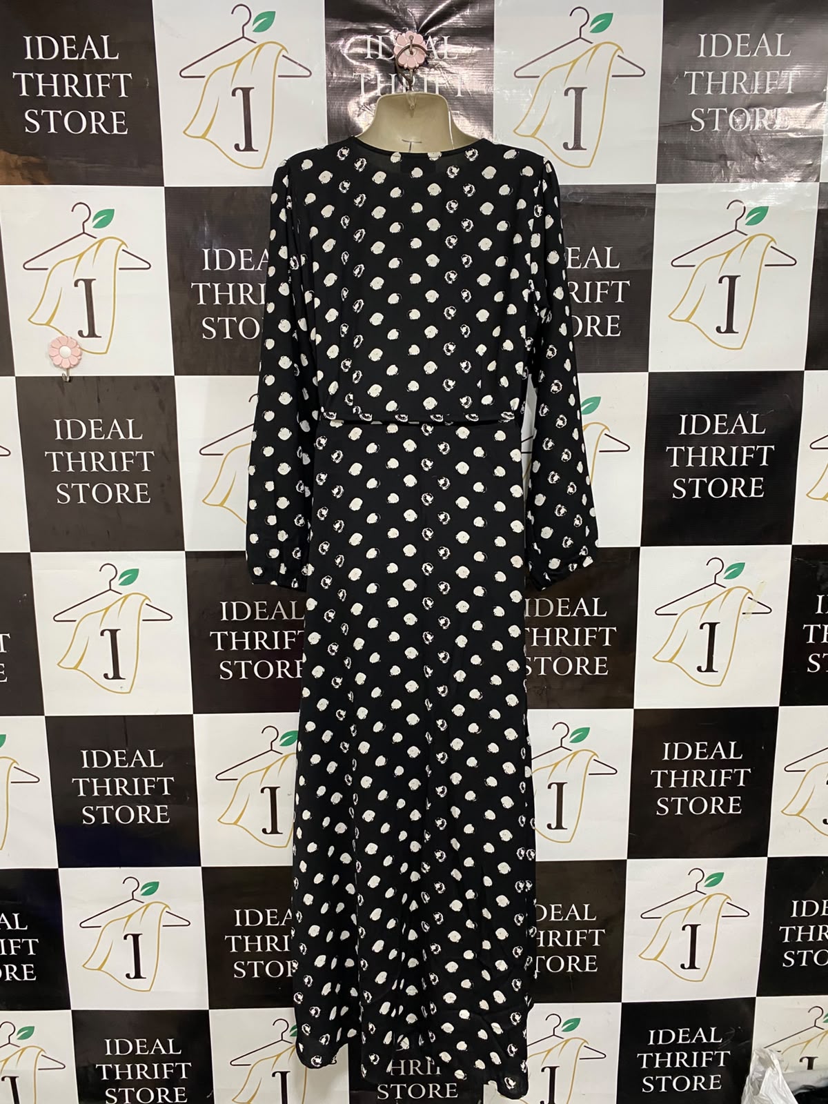 DACING LEOPARD |L| BUST 19| A27| BLACK & WHITE ABSTRACT SPOT WRAP-STYLE LONG-SLEEVE MIDI DRESS