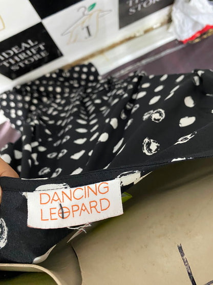 DACING LEOPARD |L| BUST 19| A27| BLACK & WHITE ABSTRACT SPOT WRAP-STYLE LONG-SLEEVE MIDI DRESS