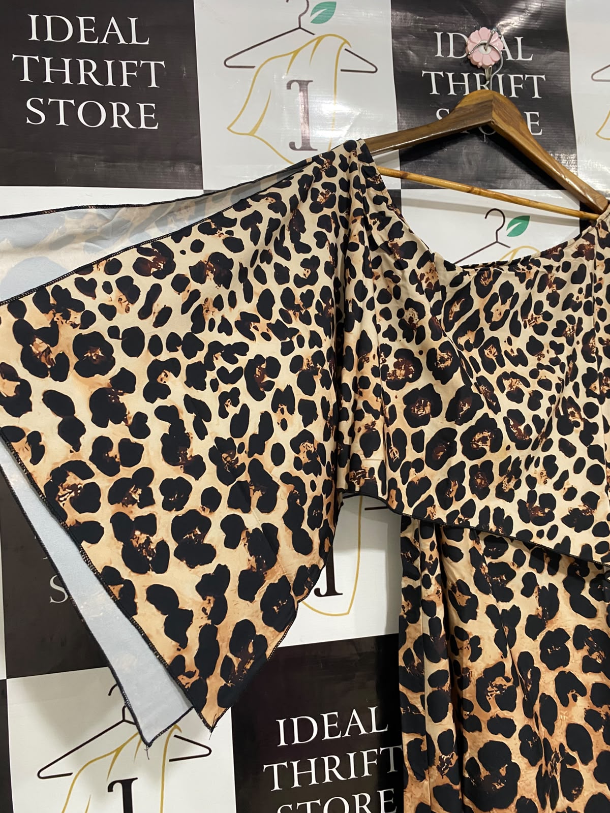 SHEIN CURVE |XL| BUST 19| A27| LEOPARD PRINT OMBRE CAPE-STYLE LONG MIDI DRESS