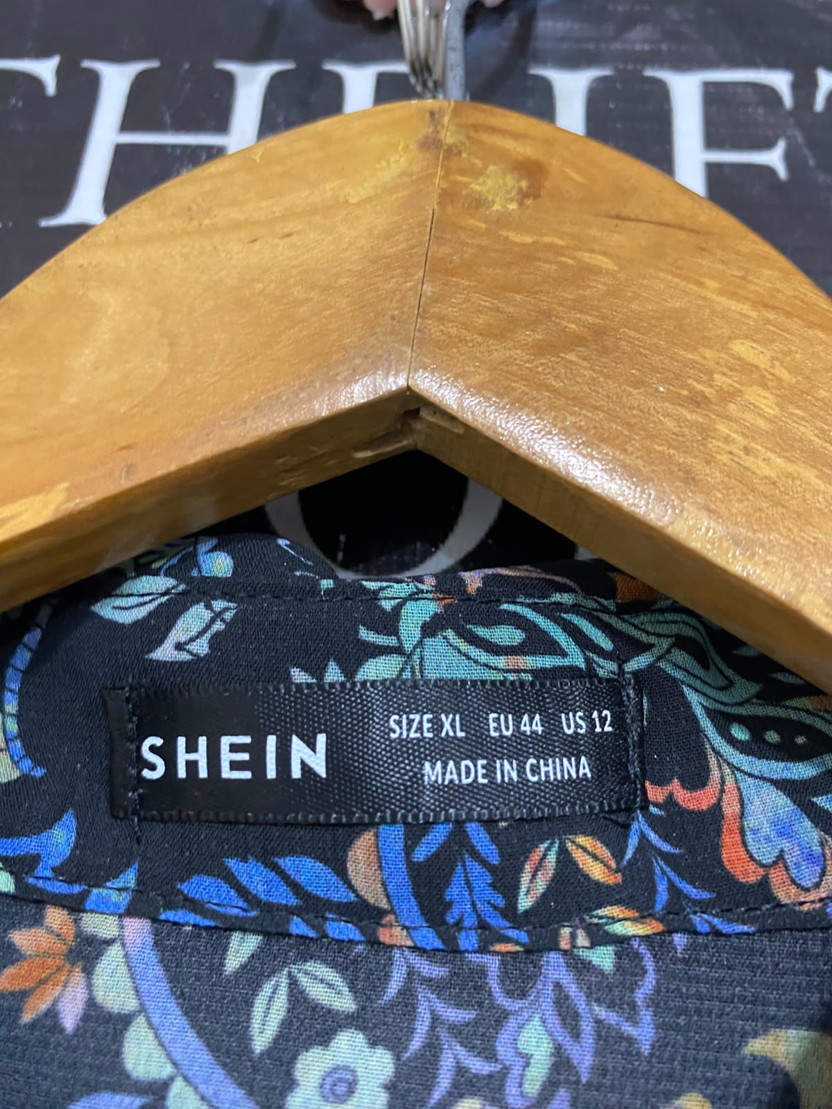 SHEIN |XL| BUST 24| A27| BLACK & MULTICOLOR PAISLEY FLORAL COLLARED MIDI SHIRT DRESS