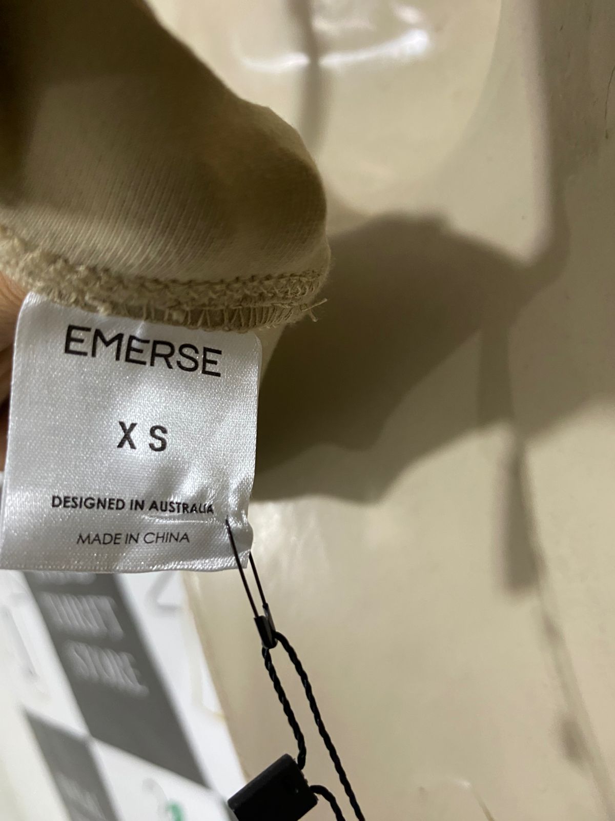 EMERSE |XS| BUST 13| A28| NUDE BEIGE SCOOP-NECK ATHLETIC SPORTS BRA / CROP TOP