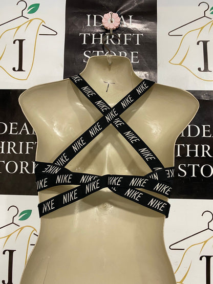 NIKE |XS| BUST 13| A28| BLACK WRAP-STRAP BRANDED ATHLETIC SPORTS BRA / CROP TOP