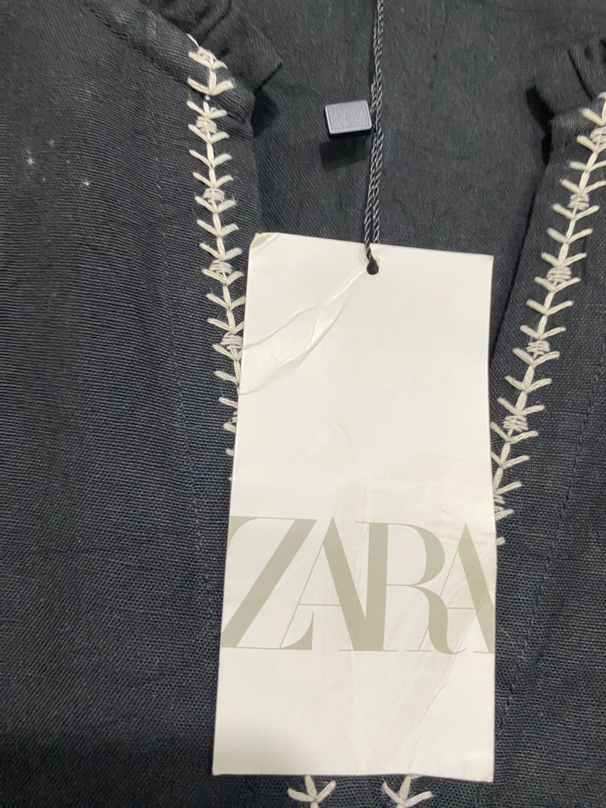 ZARA |XS| BUST 19| A28| BLACK & WHITE EMBROIDERED BOHO LONG-SLEEVE BLOUSE