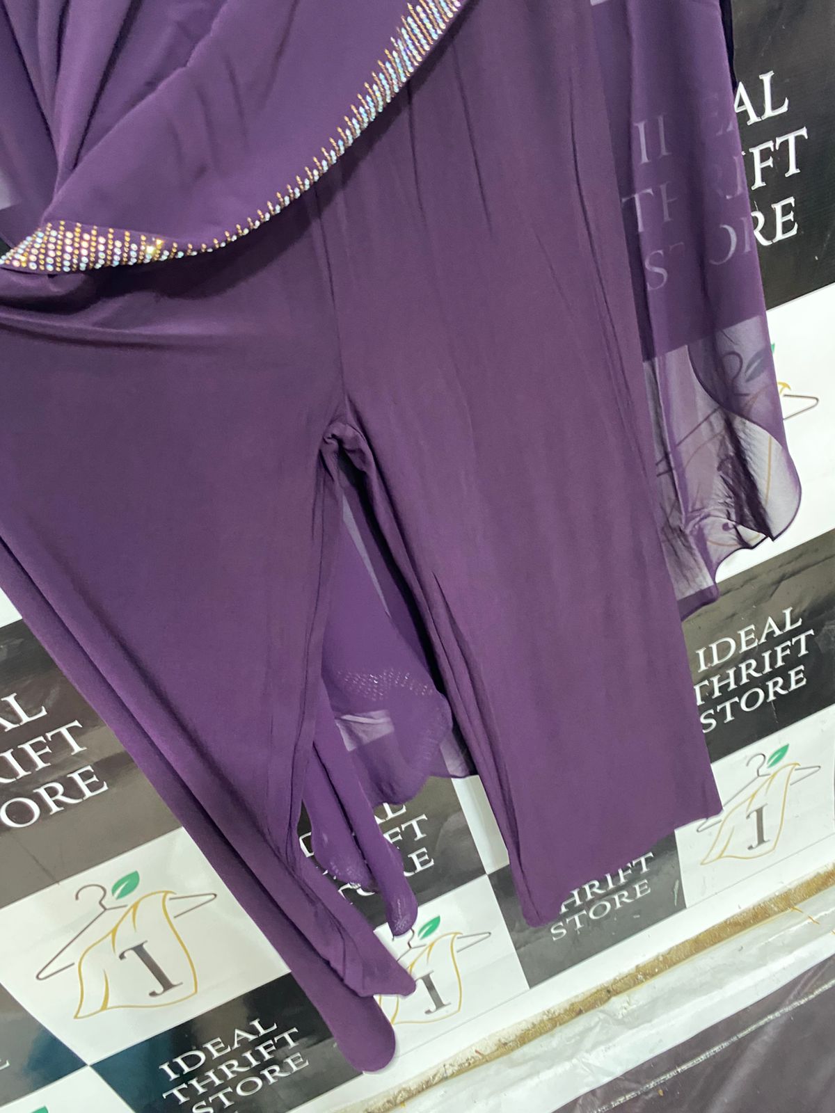 HESBA |M| BUST 18| A28| ELEGANT DEEP PLUM PURPLE RHINESTONE-TRIM CAFTAN / MAXI DRESS