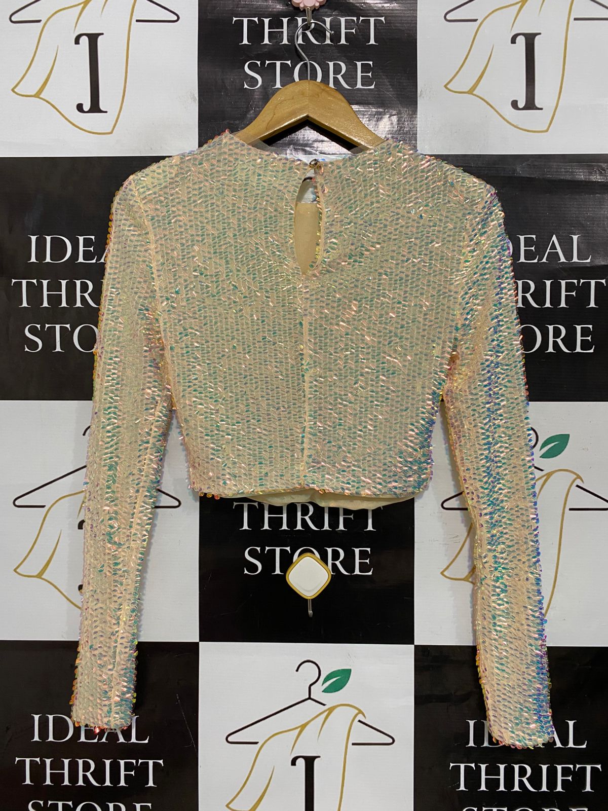 FOREVER UNIQUE |XS| BUST 15| A28| IRIDESCENT HOLOGRAPHIC SEQUIN LONG-SLEEVE CROP TOP