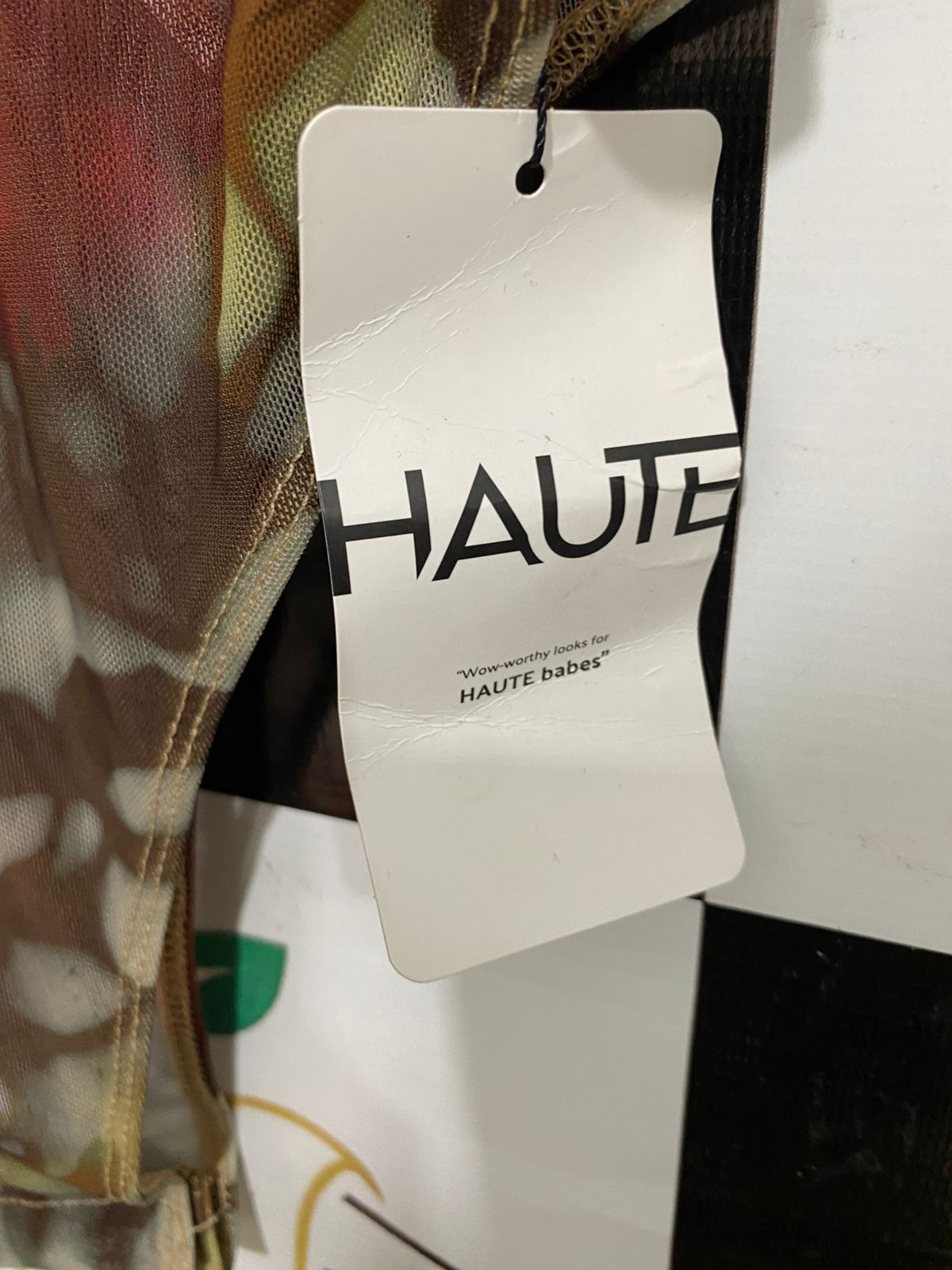 HAUTE |S| BUST 14| A28| ABSTRACT PRINT MESH MOCK-NECK SLEEVELESS BODYSUIT