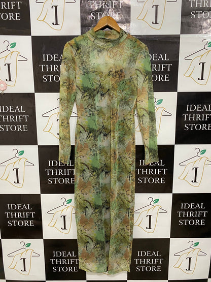 DEFACTO |L| BUST 16| A30| GREEN MESH SCRIPT & POSTMARK PRINT MOCK-NECK LONG-SLEEVE MIDI DRESS