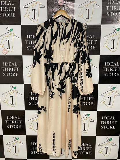 SHEIN |XL| BUST 21| A30| BEIGE & BLACK BOLD BOTANICAL PRINT RUFFLE-TRIM LONG-SLEEVE MAXI DRESS