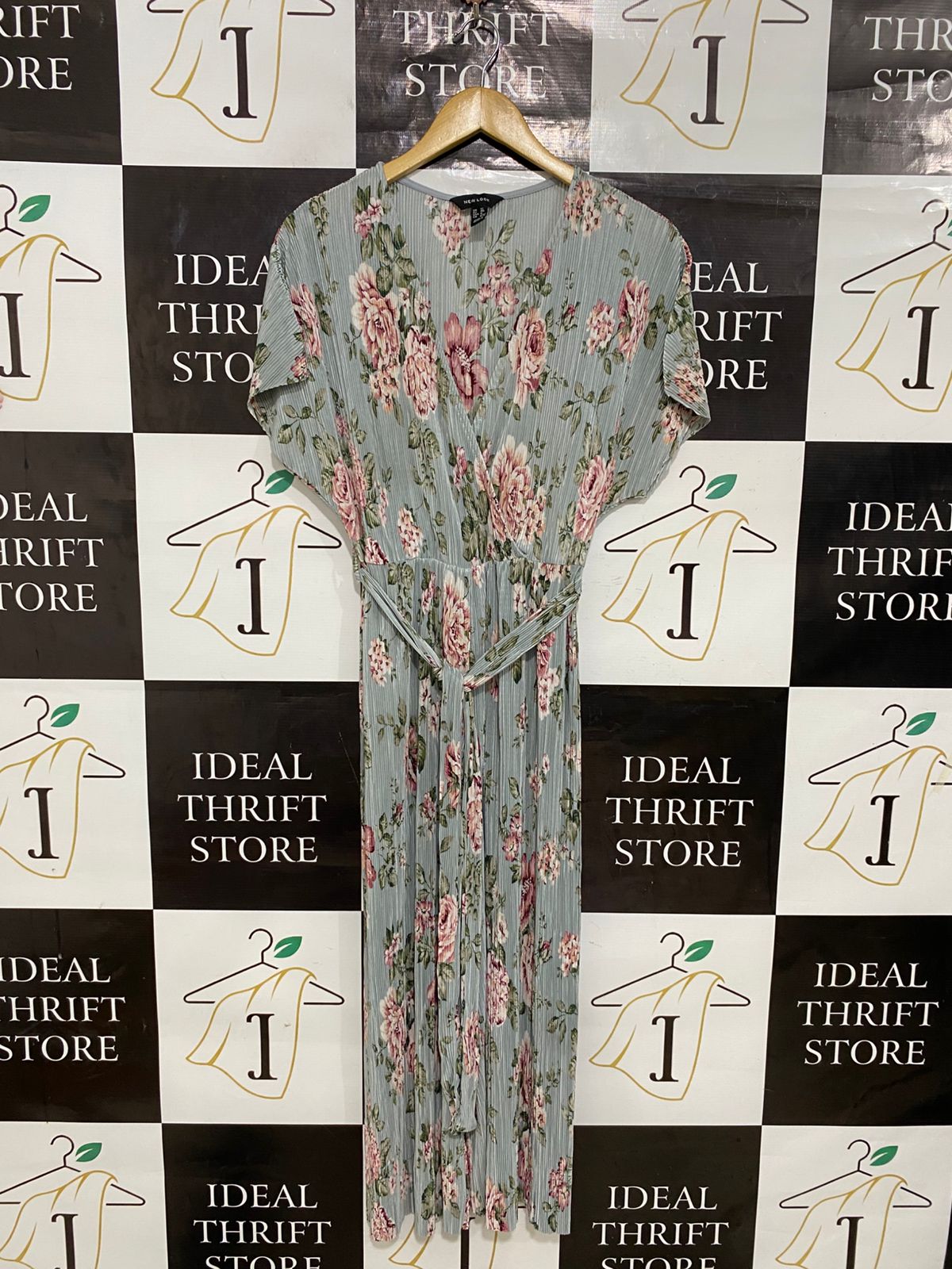 NEW LOOK |M| BUST FREE| A30| SAGE GREEN & PINK FLORAL PLEATED V-NECK MAXI DRESS