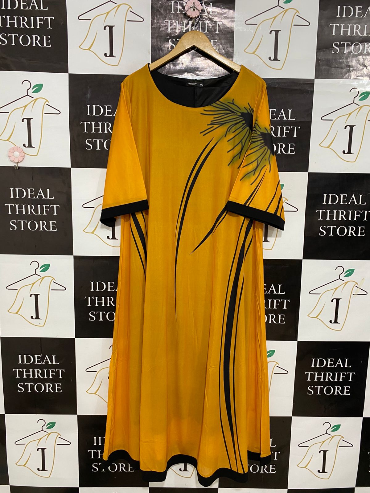 SHEIN CURVE |XL| BUST 22| A30| YELLOW & BLACK ABSTRACT FLORAL ART-PRINT SHORT-SLEEVE MIDI DRESS