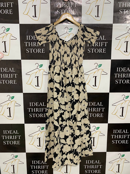 H&M |S| BUST 12| A30| BLACK & BEIGE LARGE FLORAL PRINT SMOCKED SHORT-SLEEVE MIDI DRESS