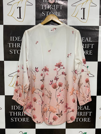 WALLIS |M| BUST 21| A30| WHITE & BLUSH OMBRE FLORAL & BUTTERFLY BUTTON-DOWN TUNIC