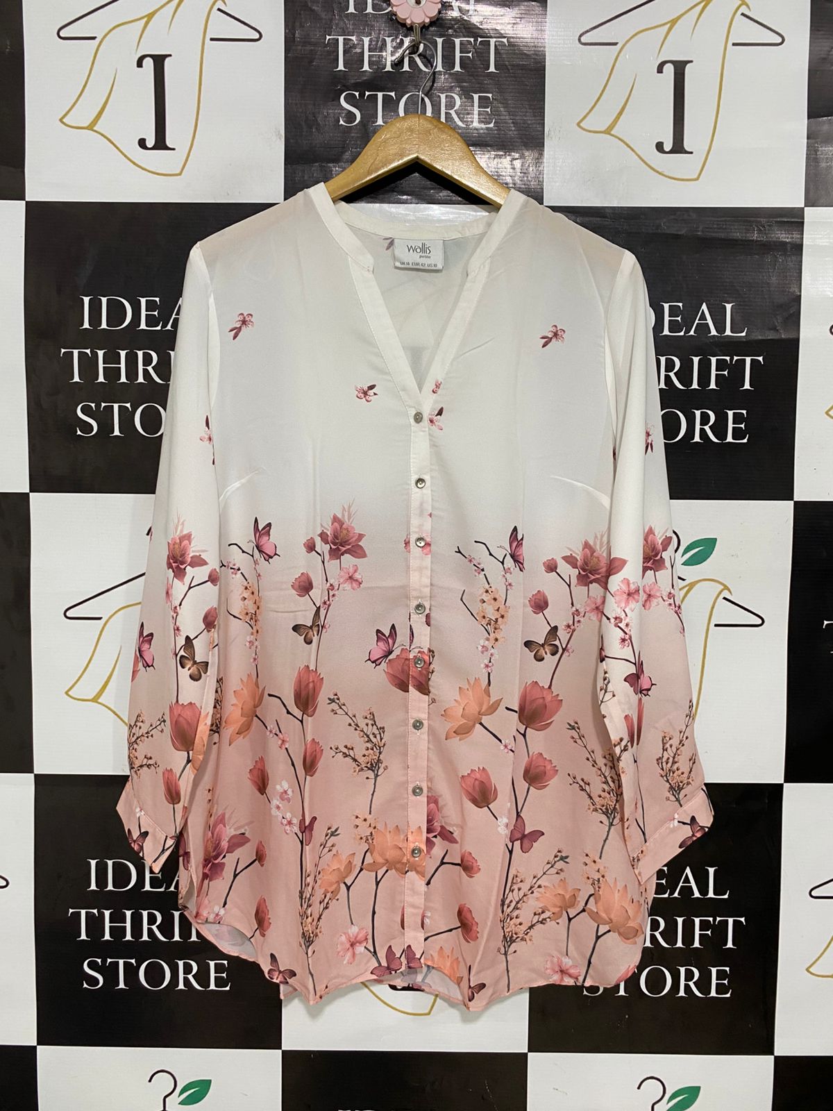 WALLIS |M| BUST 21| A30| WHITE & BLUSH OMBRE FLORAL & BUTTERFLY BUTTON-DOWN TUNIC