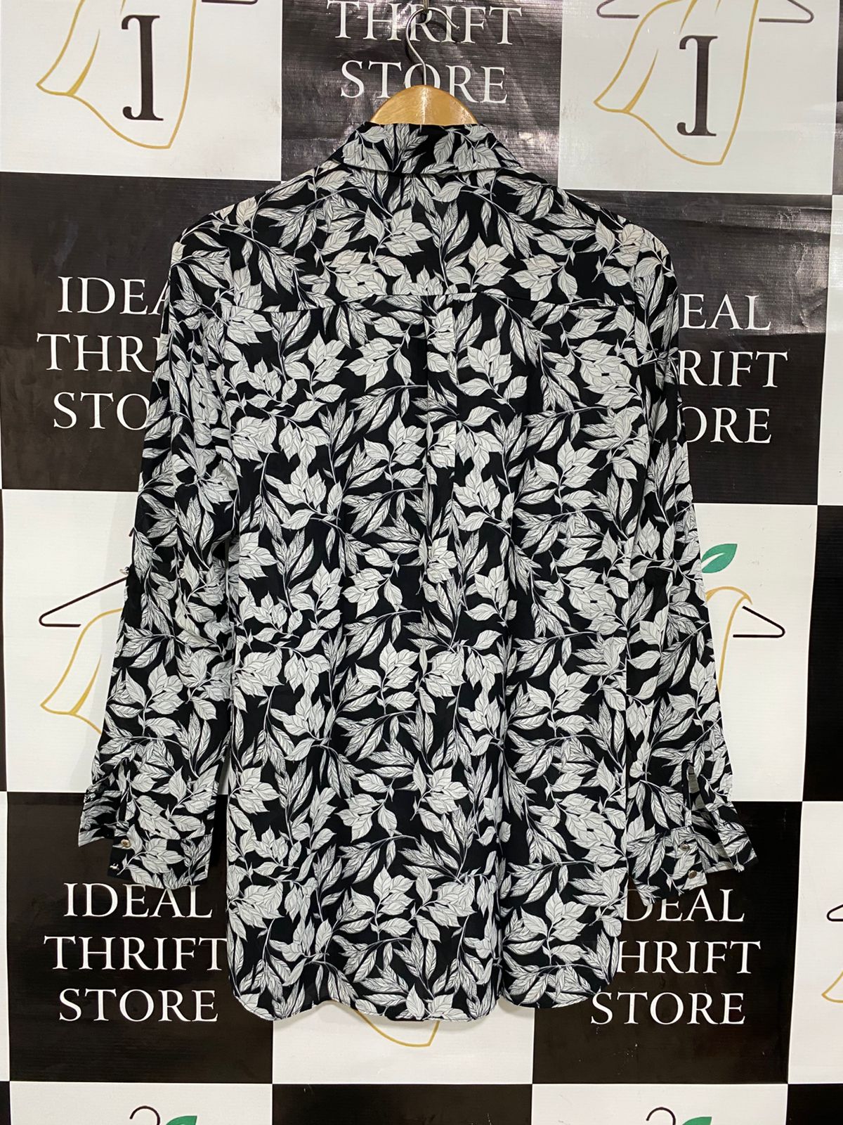 PRIMARK |M| BUST 19| A29| BLACK & WHITE BOTANICAL LEAF PRINT LONG-SLEEVE BUTTON-DOWN SHIRT