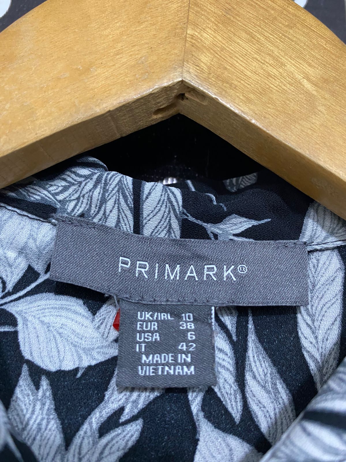 PRIMARK |M| BUST 19| A29| BLACK & WHITE BOTANICAL LEAF PRINT LONG-SLEEVE BUTTON-DOWN SHIRT