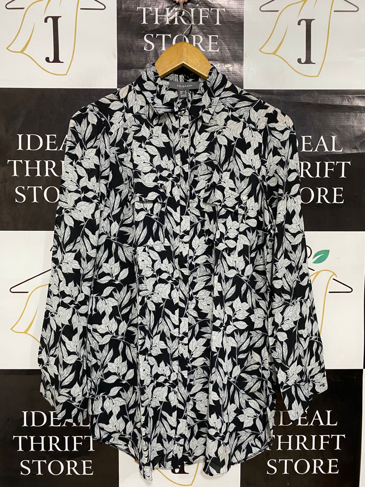 PRIMARK |M| BUST 19| A29| BLACK & WHITE BOTANICAL LEAF PRINT LONG-SLEEVE BUTTON-DOWN SHIRT