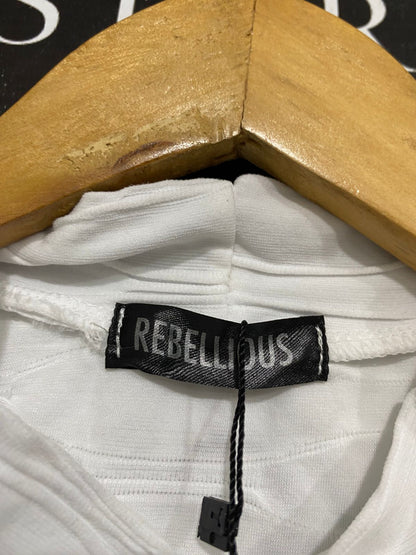 REBELLIOUS |S| BUST 15| A29| WHITE TEXTURED MOCK NECK SLEEVELESS CROP TOP