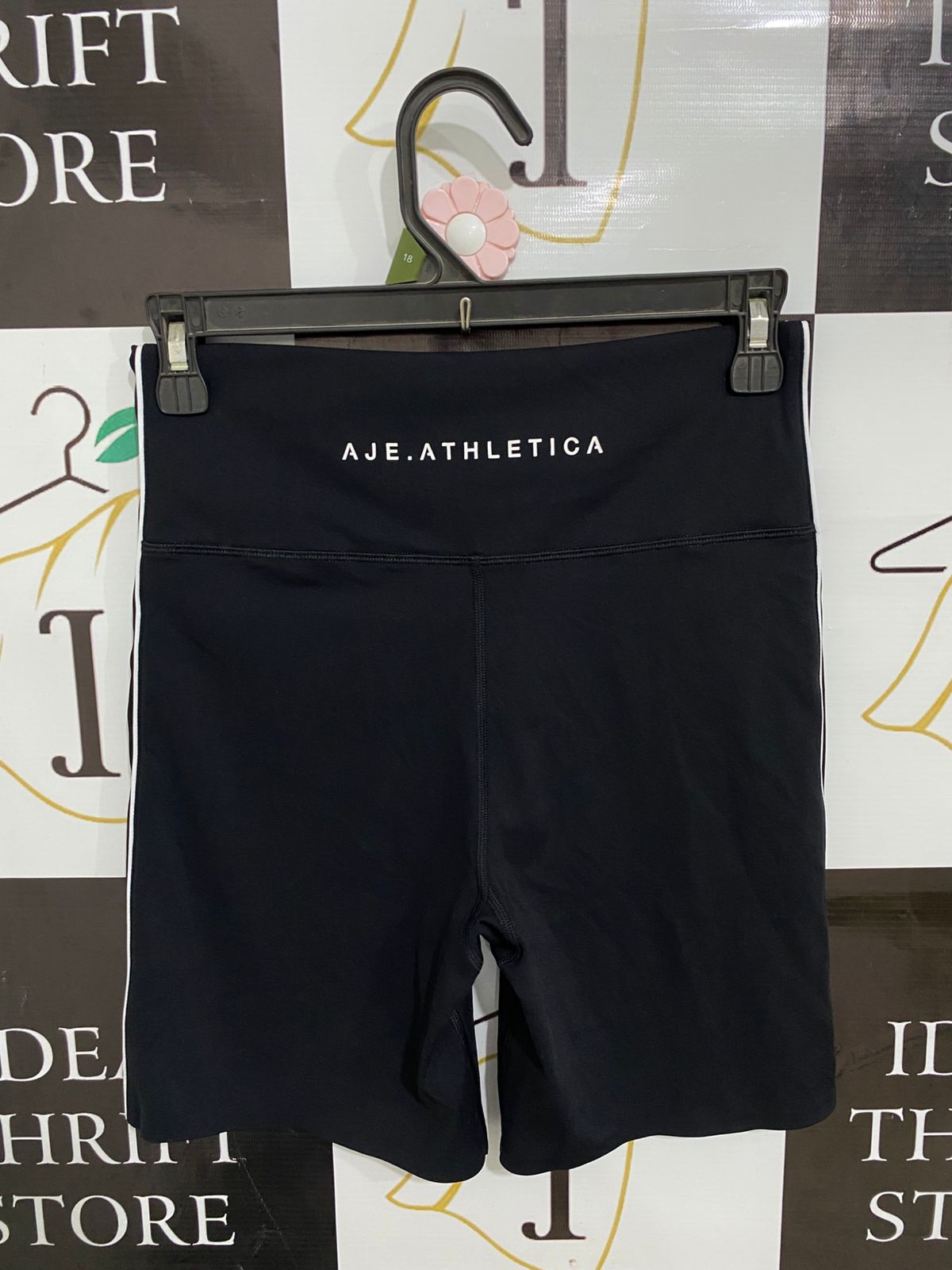 AJE ATHLETICA |XS| WAIST 24| A29| BLACK & WHITE PIPED HIGH-WAISTED BIKER SHORTS