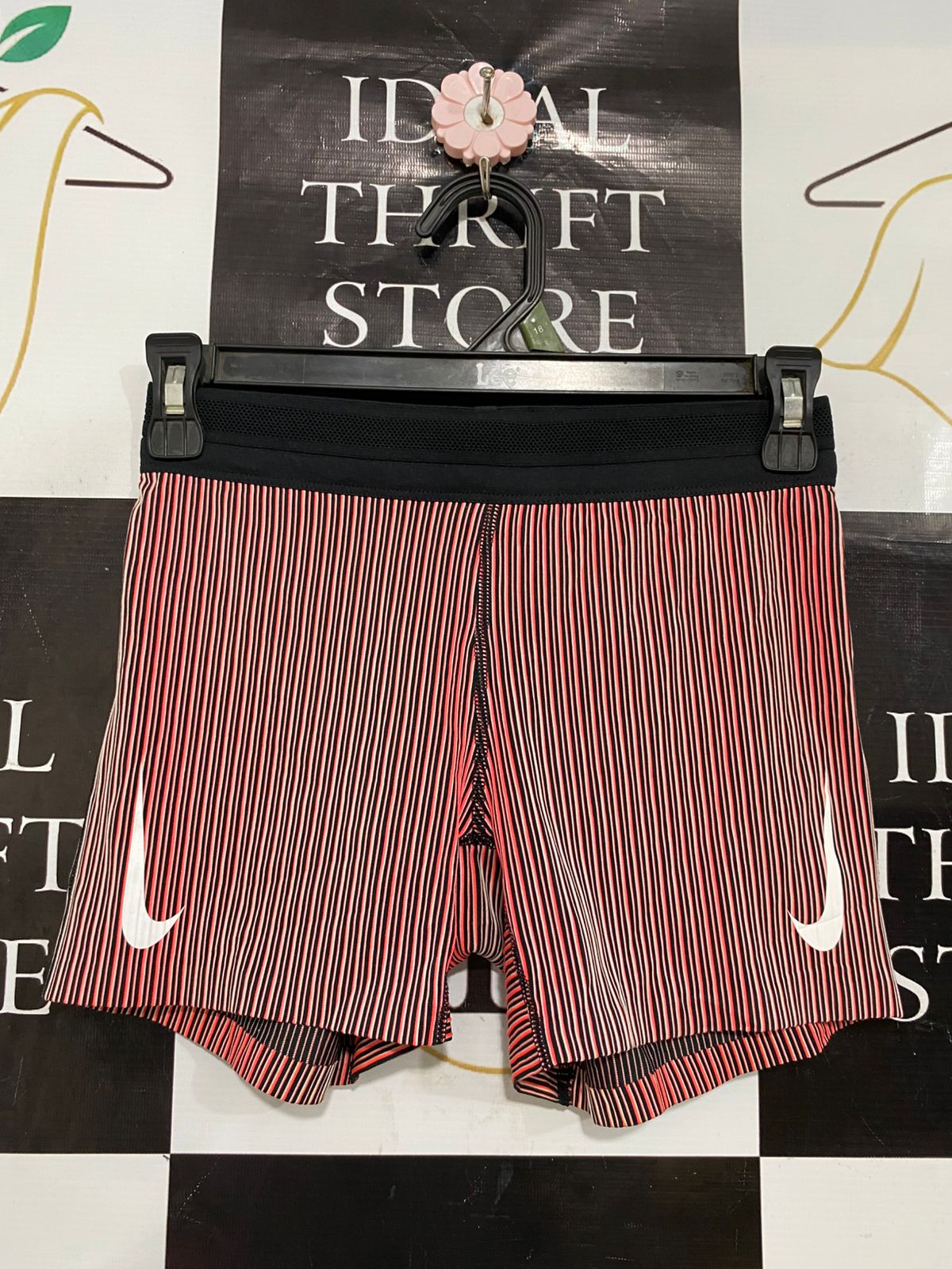 NIKE |XS| WAIST 24| A29| BLACK, RED & WHITE STRIPED ATHLETIC BIKER SHORTS