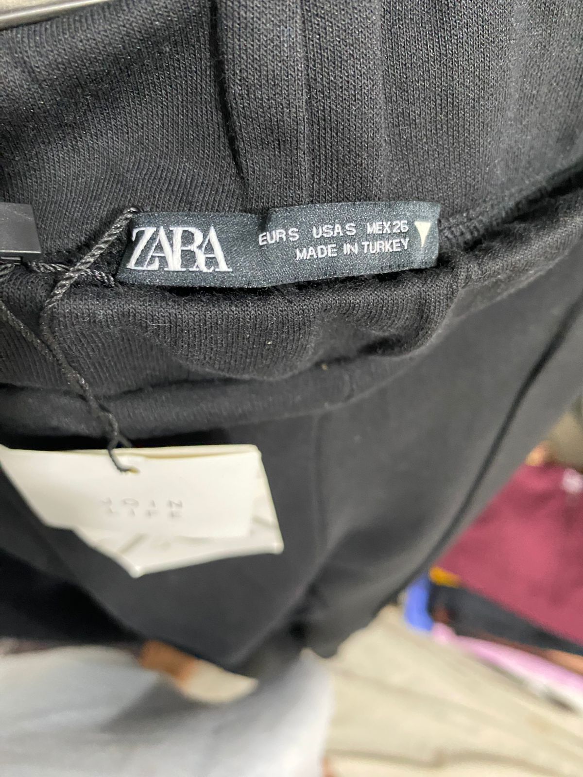 ZARA |S| WAIST 26| A29| BLACK HIGH-WAISTED FRONT-SEAM WIDE-LEG TROUSERS