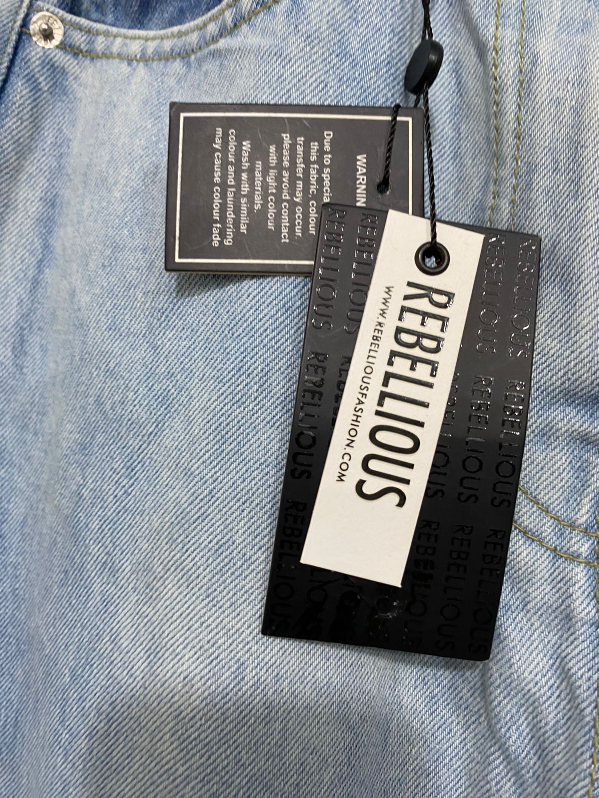 REBELLIOUS |M| WAIST 28| A29| LIGHT-WASH DISTRESSED HIGH-WAISTED STRAIGHT-LEG JEANS