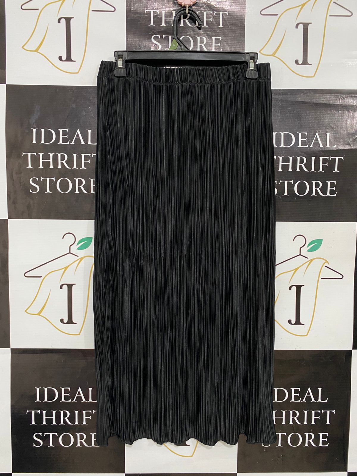|L| WAIST 28| A29| BLACK PLEATED MIDI SKIRT
