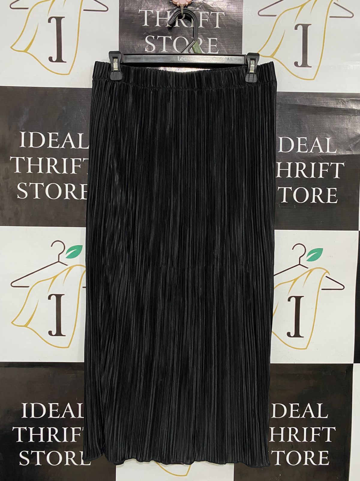 |L| WAIST 28| A29| BLACK PLEATED MIDI SKIRT