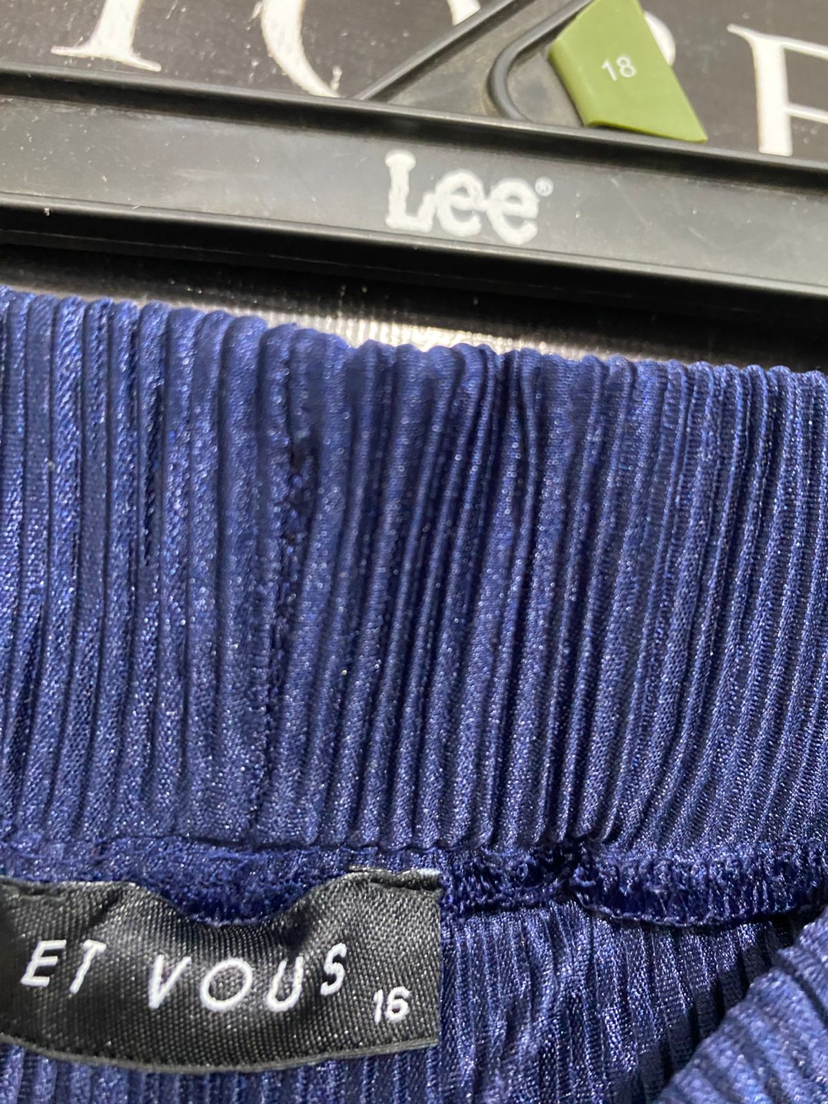 ET VOUS |L| WAIST 32| A29| NAVY BLUE PLEATED WIDE-LEG LOUNGE PALAZZO PANTS