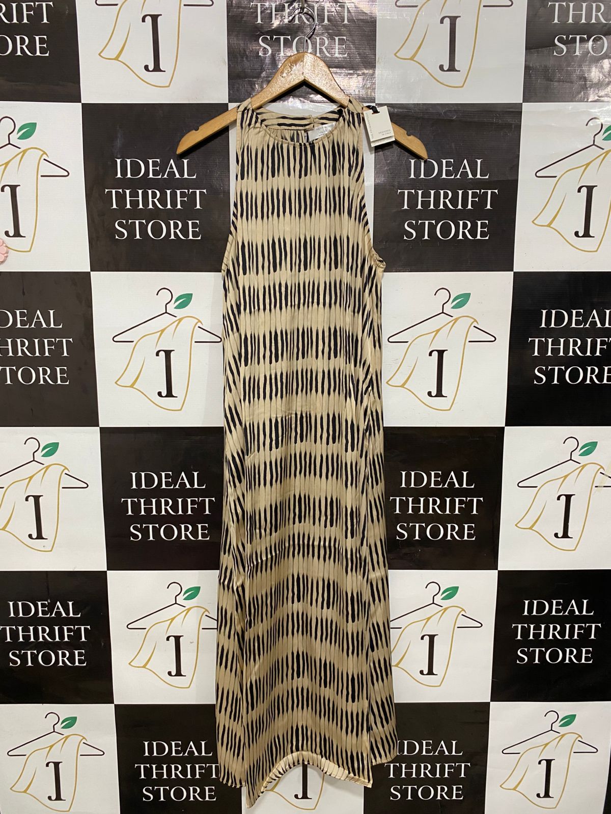 THE PRIMARK EDIT |S| BUST 20| A29|BEIGE & BLACK ABSTRACT STRIPE SLEEVELESS MAXI DRESS