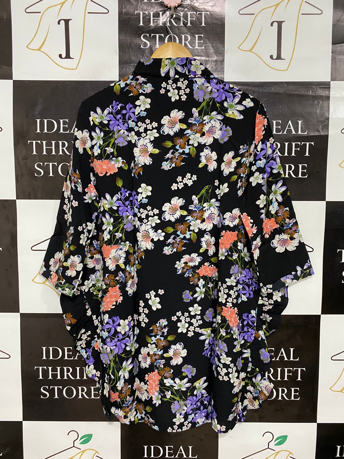 QED LONDON |L| BUST 22| A29| BLACK FLORAL PRINT COLLARED ASYMMETRIC SHIRT / TUNIC