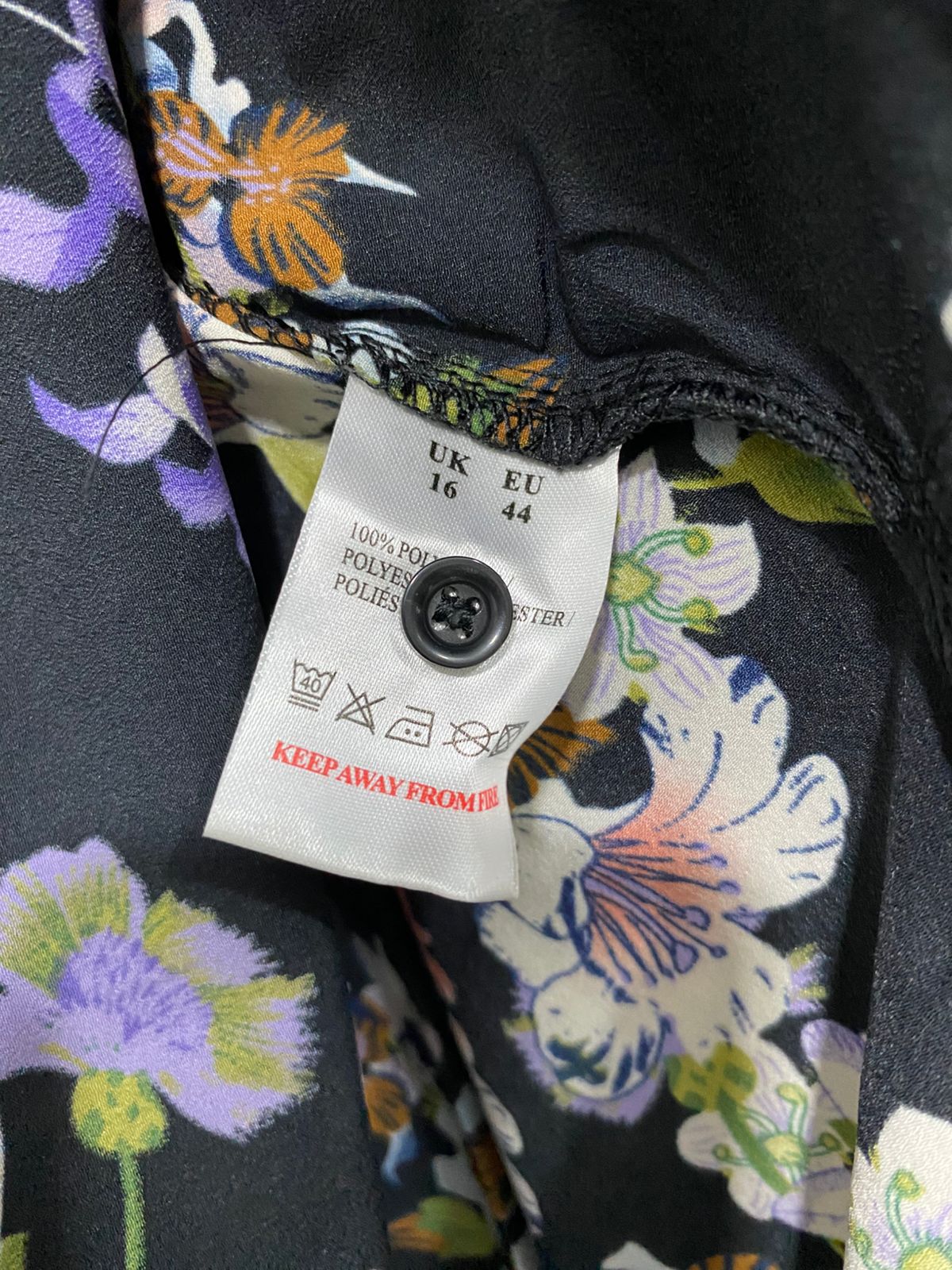 QED LONDON |L| BUST 22| A29| BLACK FLORAL PRINT COLLARED ASYMMETRIC SHIRT / TUNIC