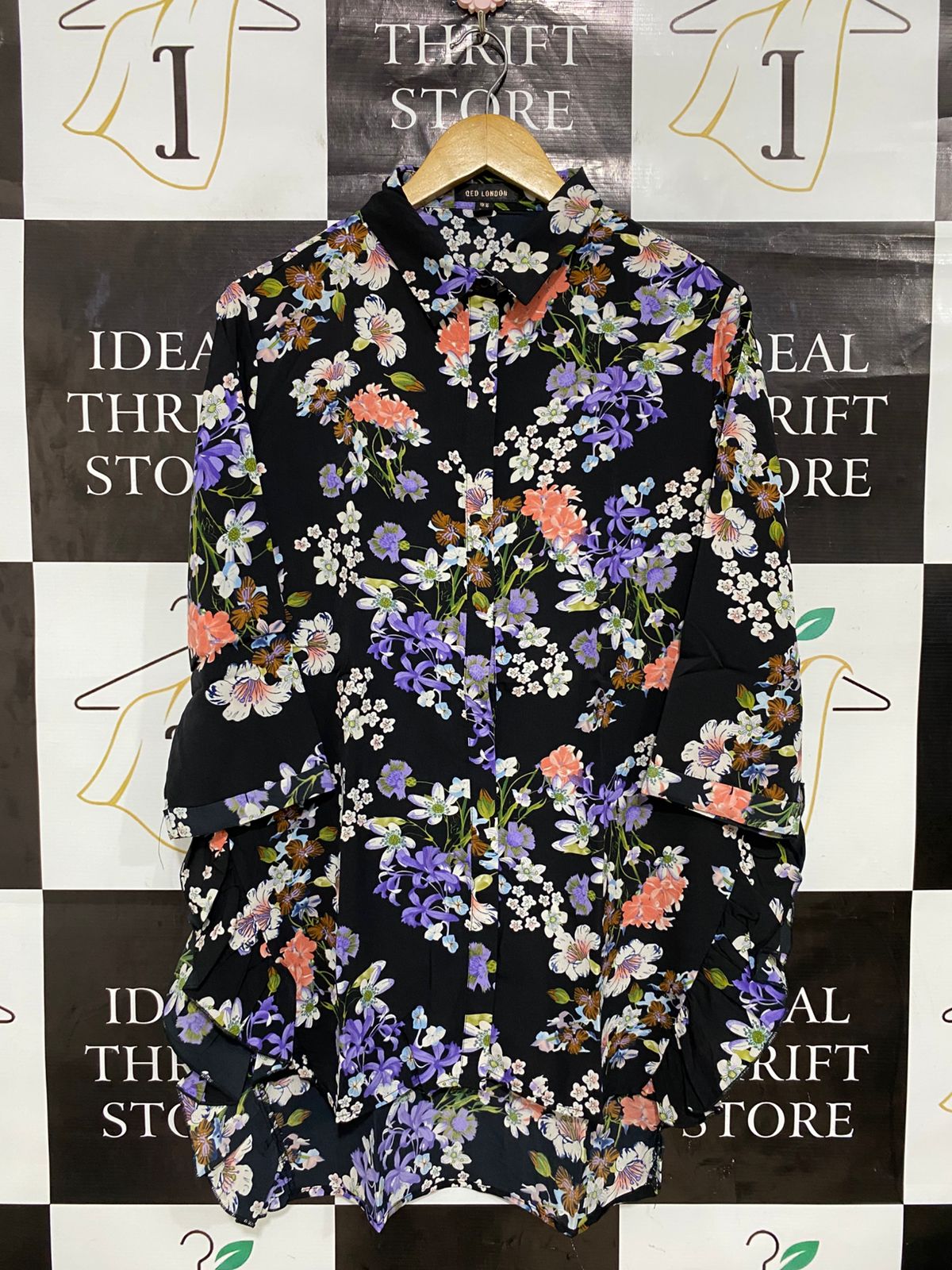 QED LONDON |L| BUST 22| A29| BLACK FLORAL PRINT COLLARED ASYMMETRIC SHIRT / TUNIC