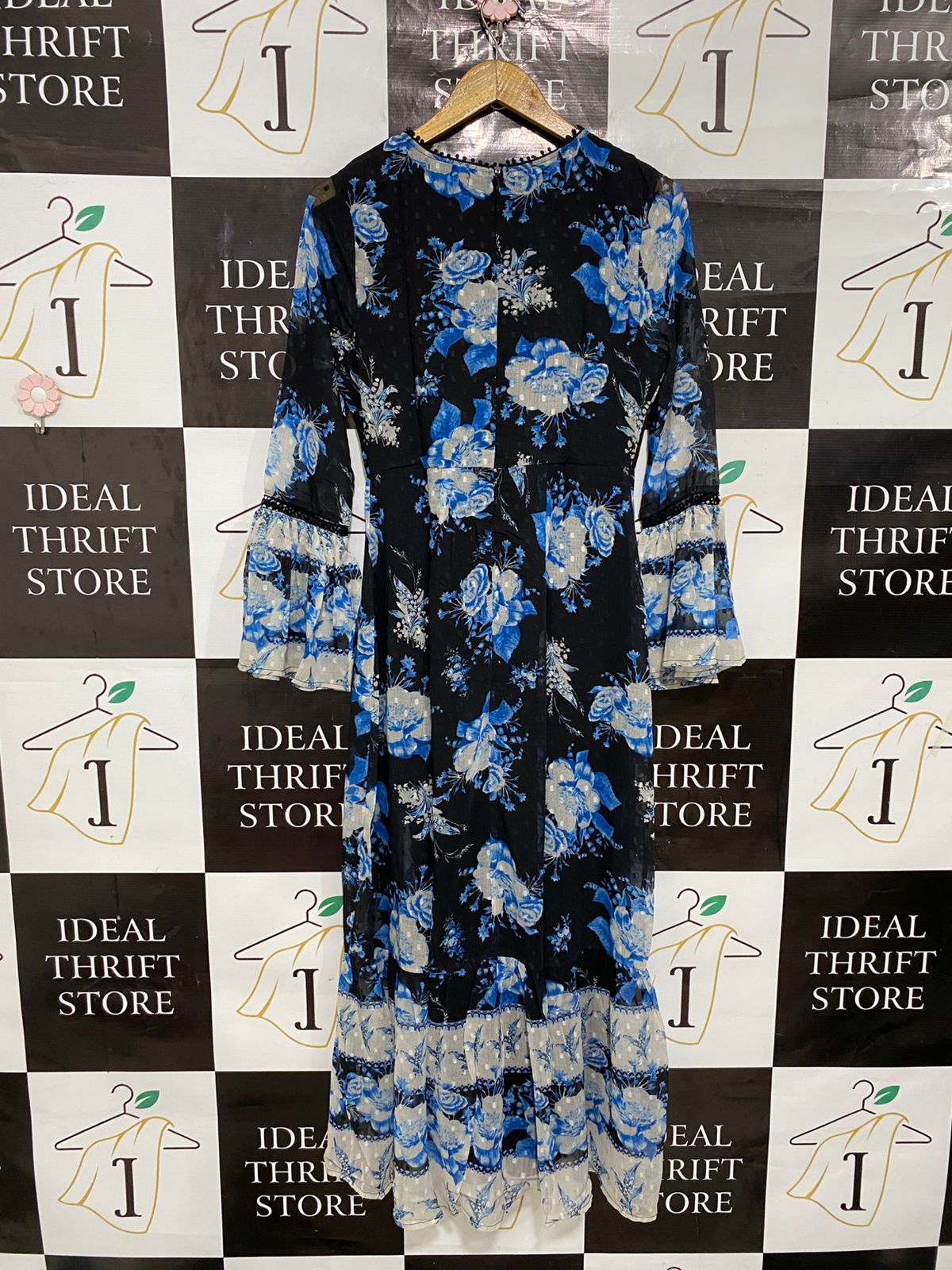 OASIS |M| BUST 16| A29| BLACK & BLUE FLORAL PRINT TIERED BELL-SLEEVE MIDI DRESS