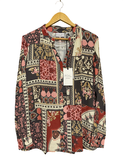 FOIL |L| BUST 21| A31| MULTICOLOR PATCHWORK PRINT LONG-SLEEVE V-NECK BLOUSE