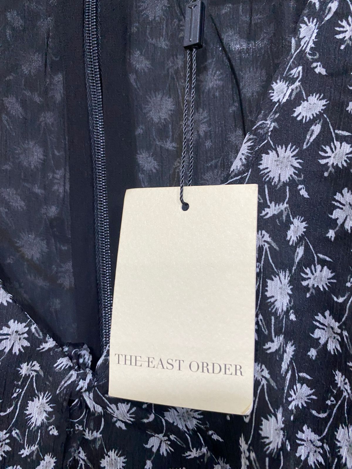 THE EAST ORDER |L| BUST 17| A31| BLACK & WHITE FLORAL PRINT V-NECK LONG-SLEEVE SLIT MIDI DRESS