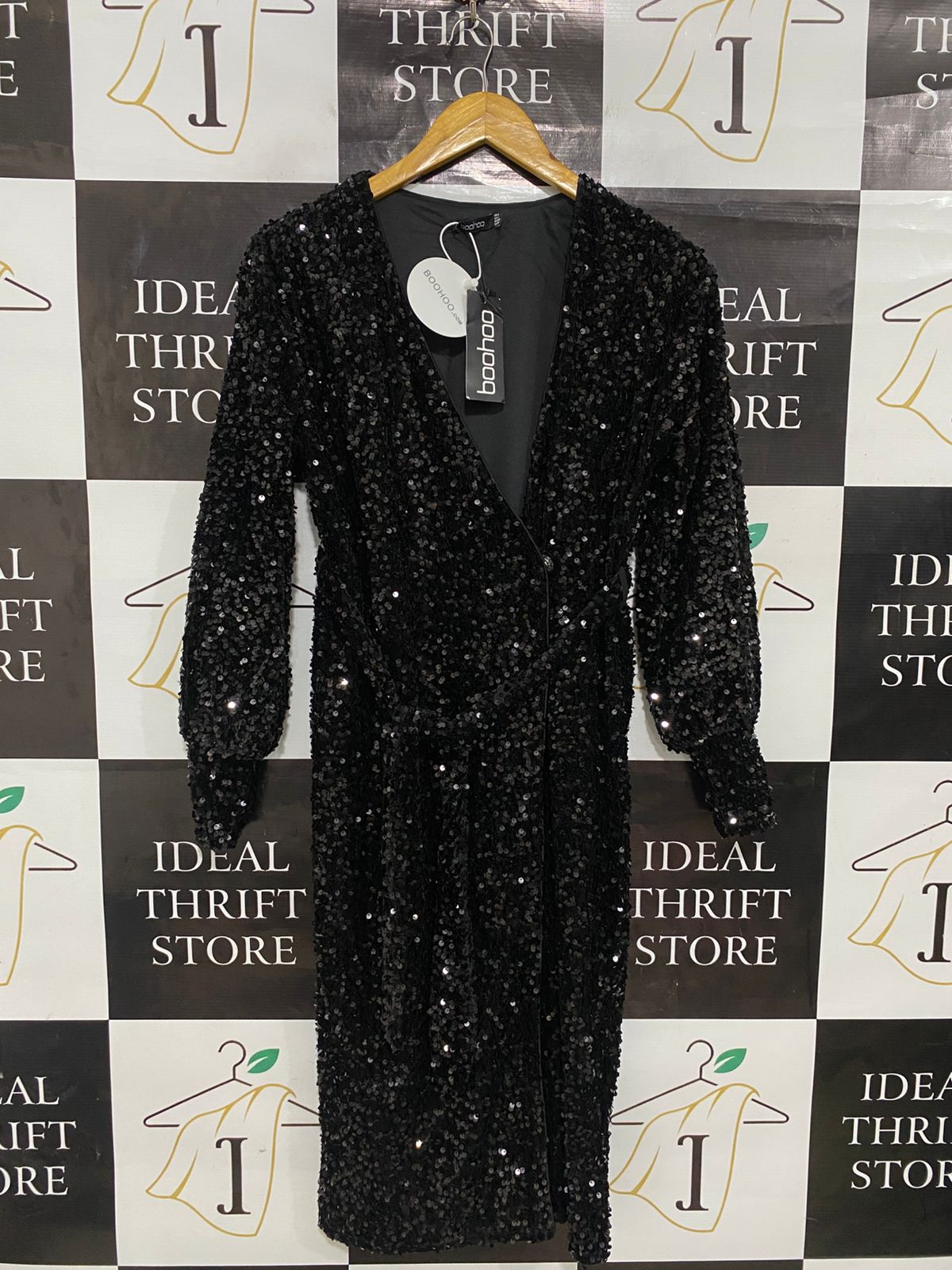 BOOHOO |S| BUST 19| A30| BLACK SEQUIN LONG-SLEEVE WRAP MIDI DRESS