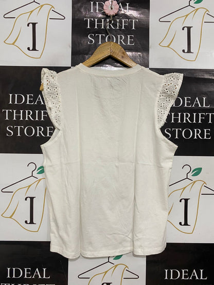 & ME |M| BUST 19| A30| WHITE BRODERIE ANGLAISE SLEEVELESS TEE