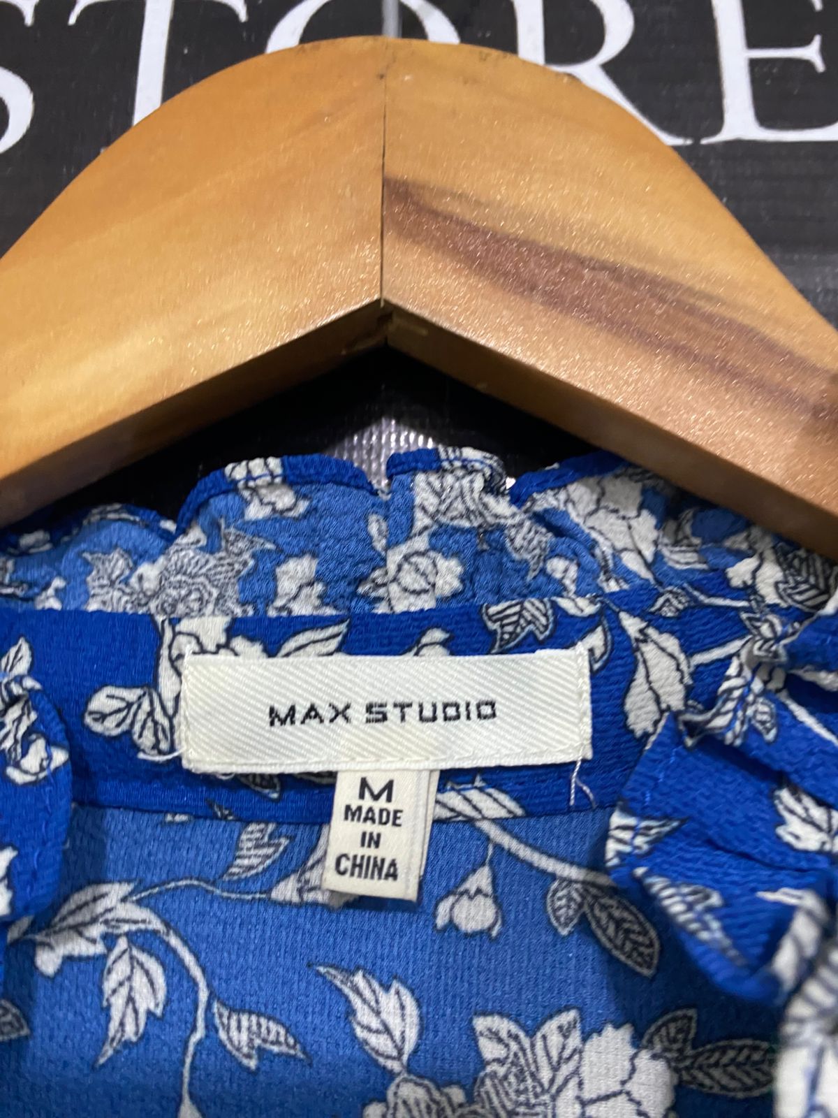 MAX STUDIO |M| BUST 16| A30| BLUE & WHITE FLORAL RUFFLE-TRIM SMOCKED MAXI DRESS