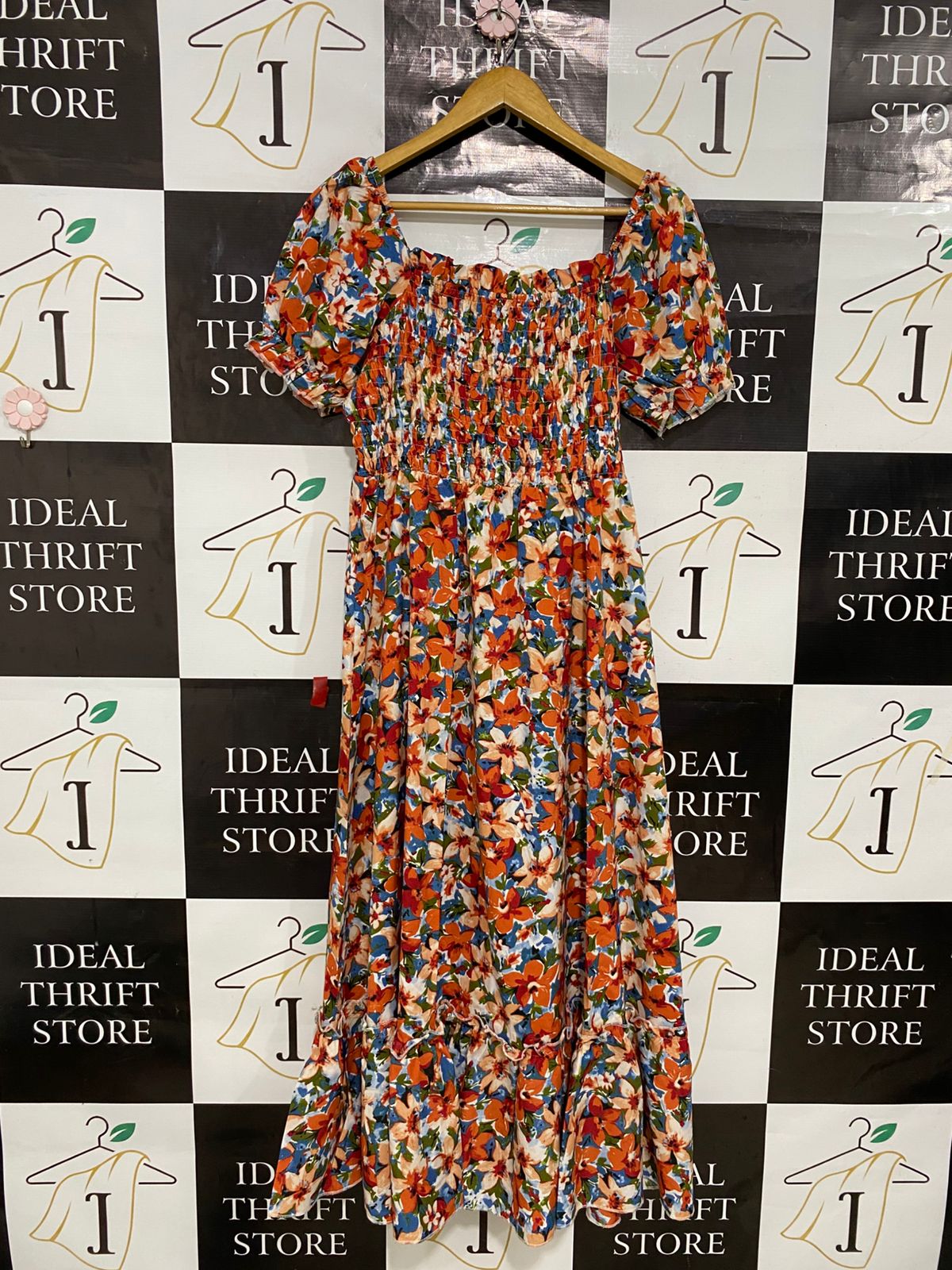 |XL| BUST 16| A30| VIBRANT ORANGE & BLUE FLORAL SMOCKED SQUARE-NECK MIDI DRESS