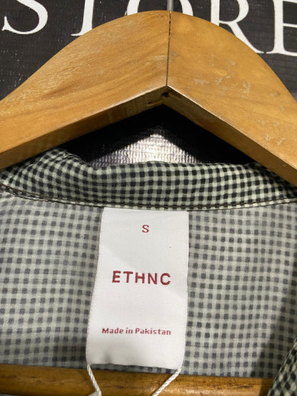 ETHNC |S| BUST 19| A30| BLACK & WHITE GINGHAM BEADED EMBROIDERED BUTTON-DOWN SHIRT